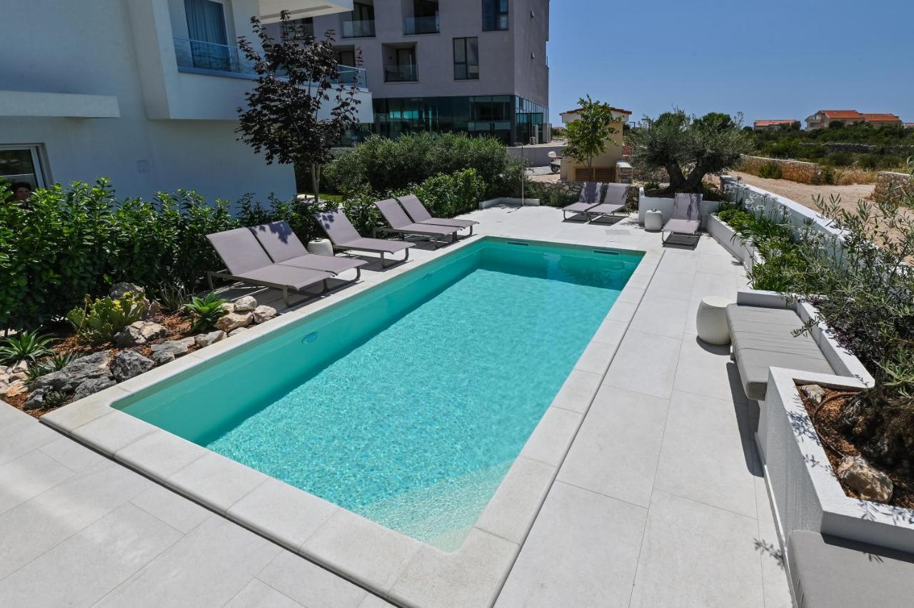 Villa Cala, Hotel Rooms&Apartments Novaglia Esterno foto