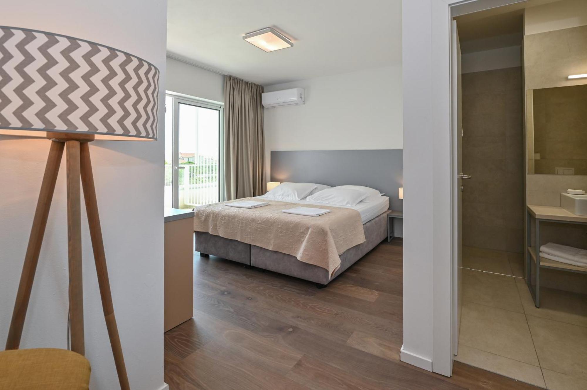Villa Cala, Hotel Rooms&Apartments Novaglia Esterno foto