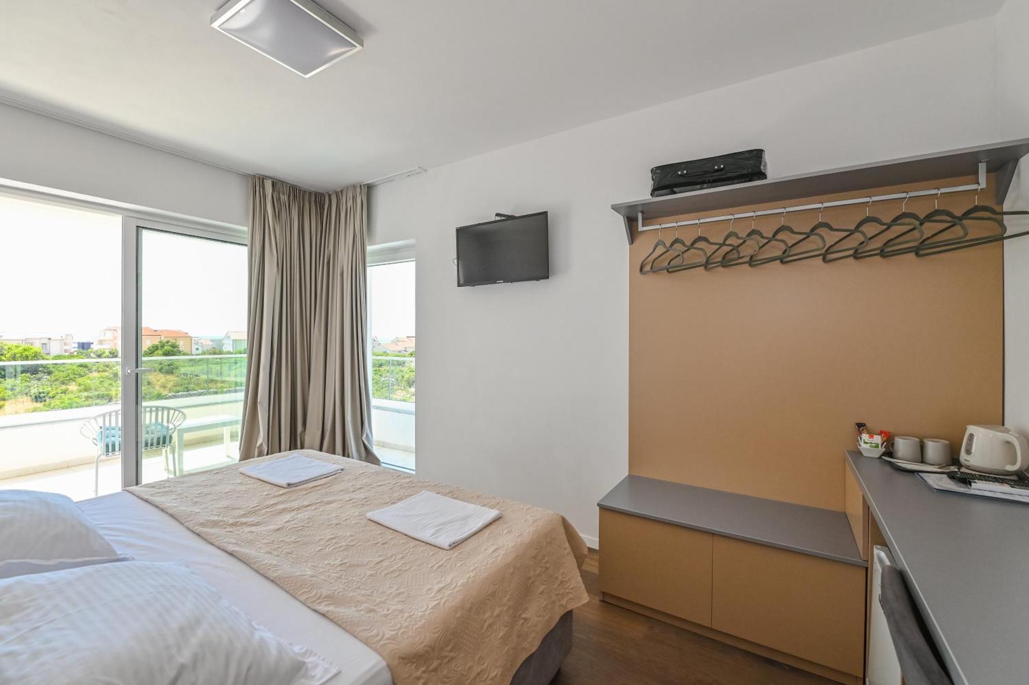 Villa Cala, Hotel Rooms&Apartments Novaglia Esterno foto